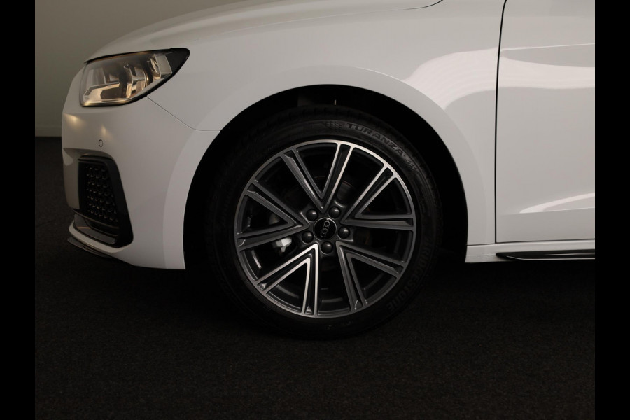 Audi A1 Sportback Advanced edition 25 TFSI 95 pk | Parkeerhulp plus | Automatische airco | Inklapbare buitenspiegels | Dak in contrast kleur |