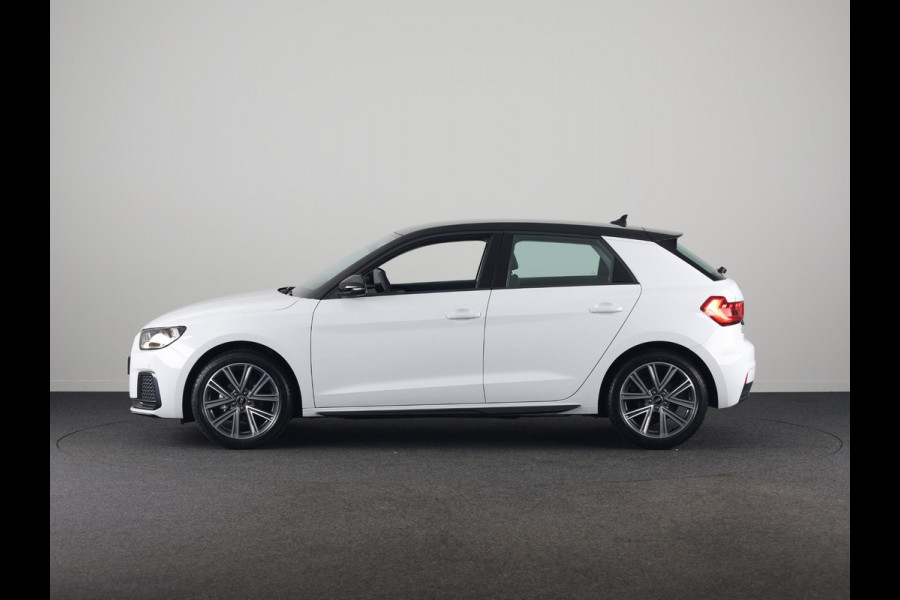 Audi A1 Sportback Advanced edition 25 TFSI 95 pk | Parkeerhulp plus | Automatische airco | Inklapbare buitenspiegels | Dak in contrast kleur |
