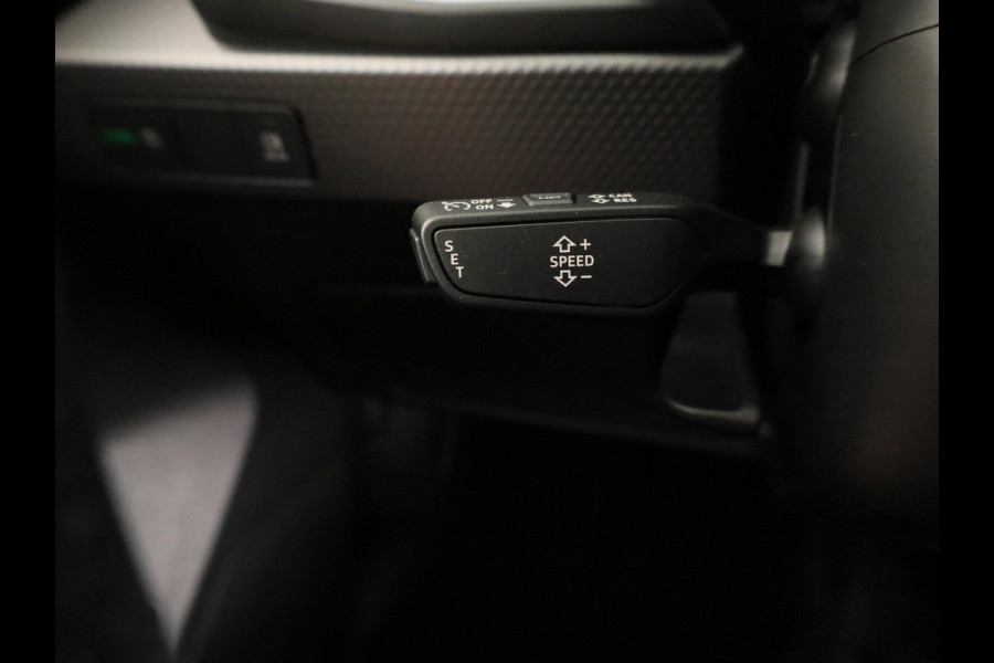 Audi A1 Sportback Advanced edition 25 TFSI 95 pk | Parkeerhulp plus | Automatische airco | Inklapbare buitenspiegels | Dak in contrast kleur |
