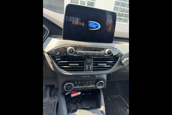Ford Kuga 2.5 PHEV Titanium 225pk | Winterpack | Cruise Control | 1.500kg Trekgewicht