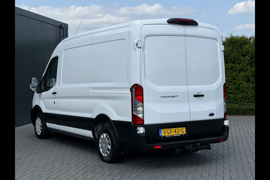 Ford Transit 2.0 TDCI TREND / L2H2 / 1e EIG. / INRICHTING / TREKHAAK / 3-ZITS / CRUISE / NAVI / CAMERA