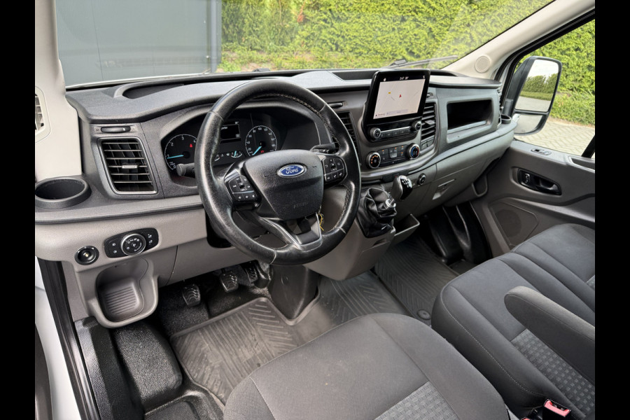 Ford Transit 2.0 TDCI TREND / L2H2 / 1e EIG. / INRICHTING / TREKHAAK / 3-ZITS / CRUISE / NAVI / CAMERA