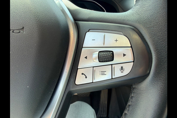 BMW iX3 High Executive 80 kWh | Panoramadak | Harman Kardon | Head-Up Display | Adaptive Cruise Control | Stoelverwarming | Dodehoekdetectie | Keyless | Trekhaak | Adaptief Onderstel | 360 Camera | Ambiance Verlichting |