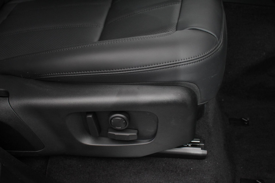 Land Rover Range Rover Sport P400e HSE Hybrid Dynamic Leder Schuif / kantel / Panorama dak Meridian sound system Camera Electrisch bedienbare achterklep Standkachel
