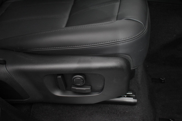 Land Rover Range Rover Sport P400e HSE Hybrid Dynamic Leder Schuif / kantel / Panorama dak Meridian sound system Camera Electrisch bedienbare achterklep Standkachel