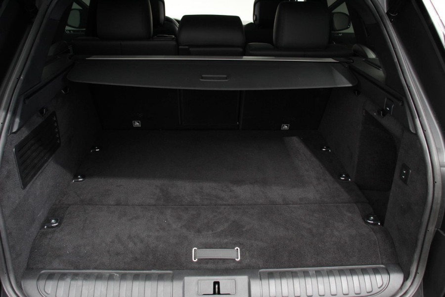 Land Rover Range Rover Sport P400e HSE Hybrid Dynamic Leder Schuif / kantel / Panorama dak Meridian sound system Camera Electrisch bedienbare achterklep Standkachel