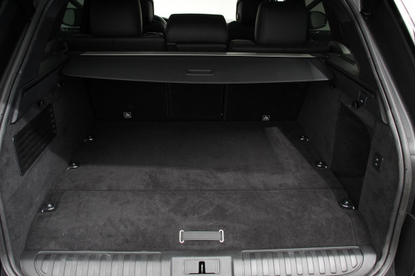 Land Rover Range Rover Sport P400e HSE Hybrid Dynamic Leder Schuif / kantel / Panorama dak Meridian sound system Camera Electrisch bedienbare achterklep Standkachel