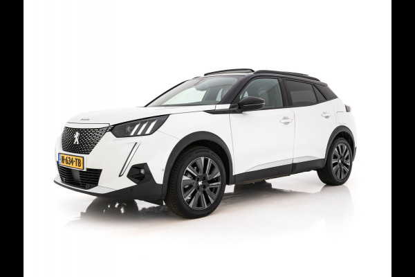 Peugeot e-2008 EV GT Pack 50 kWh [3-Fase-11kW] {SoH-88%} (INCL.BTW) *PANO | DIGI-COCKPIT | FULL-LED | BLIS | KEYLESS | LEATHER-MICROFIBRE | CAMERA | CARPLAY | CCS-FASTLOADER | DAB+ | NAVI-FULLMAP | ECC | PDC | SPORT-SEATS | AMBIENT-LIGHT | PRIVACY-