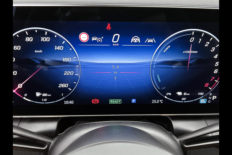 Mercedes-Benz GLC 400e 4MATIC Business Solution AMG | Premium Plus | Winterpakket | Nightpakket | Rijassistentiepakket Plus | Trekhaak | 360° camera | Aanhangwagenassistent | Treeplanken in aluminiumlook | Dash cam | Burmester® 3D surround sound systeem | Panoramaschuifdak | 20" multispaaks lichtmetalen AMG velgen |