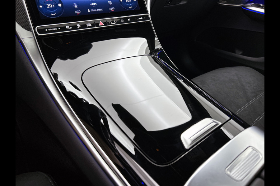 Mercedes-Benz GLC 400e 4MATIC Business Solution AMG | Premium Plus | Winterpakket | Nightpakket | Rijassistentiepakket Plus | Trekhaak | 360° camera | Aanhangwagenassistent | Treeplanken in aluminiumlook | Dash cam | Burmester® 3D surround sound systeem | Panoramaschuifdak | 20" multispaaks lichtmetalen AMG velgen |