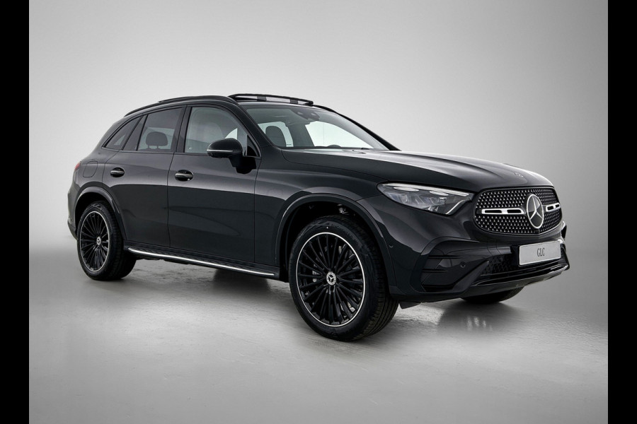 Mercedes-Benz GLC 400e 4MATIC Business Solution AMG | Premium Plus | Winterpakket | Nightpakket | Rijassistentiepakket Plus | Trekhaak | 360° camera | Aanhangwagenassistent | Treeplanken in aluminiumlook | Dash cam | Burmester® 3D surround sound systeem | Panoramaschuifdak | 20" multispaaks lichtmetalen AMG velgen |