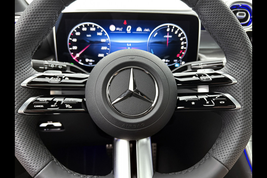 Mercedes-Benz GLC 400e 4MATIC Business Solution AMG | Premium Plus | Winterpakket | Nightpakket | Rijassistentiepakket Plus | Trekhaak | 360° camera | Aanhangwagenassistent | Treeplanken in aluminiumlook | Dash cam | Burmester® 3D surround sound systeem | Panoramaschuifdak | 20" multispaaks lichtmetalen AMG velgen |