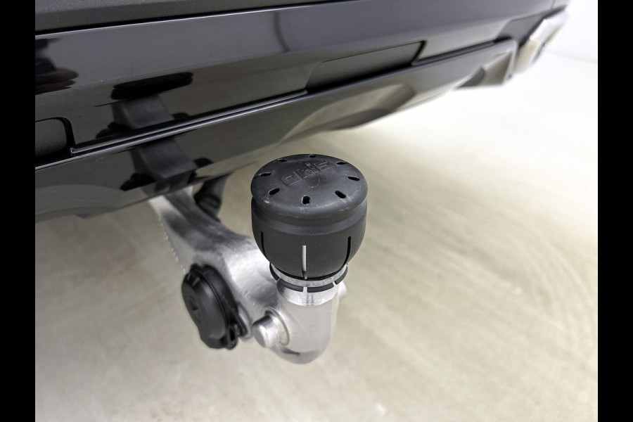 Mercedes-Benz GLC 400e 4MATIC Business Solution AMG | Premium Plus | Winterpakket | Nightpakket | Rijassistentiepakket Plus | Trekhaak | 360° camera | Aanhangwagenassistent | Treeplanken in aluminiumlook | Dash cam | Burmester® 3D surround sound systeem | Panoramaschuifdak | 20" multispaaks lichtmetalen AMG velgen |
