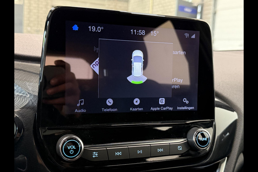 Ford Fiesta 1.0 EcoBoost Hybrid ST-Line Facelift! Climate Control Navigatie Carplay PDC + Camera Achter LM Velgen 17" Full LED Keyless Stoel/Stuurwielverwarming