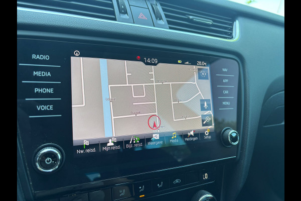 Škoda Octavia Combi 1.0 TSI Greentech Ambition Business | Automaat | Apple Carplay | Achterruitrijcamera | Navi