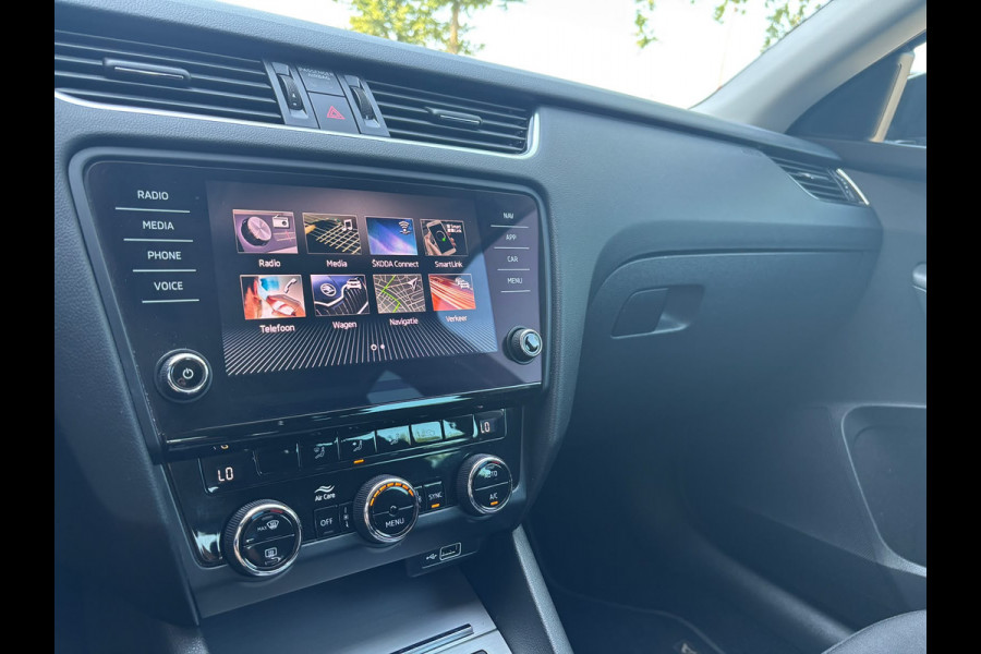 Škoda Octavia Combi 1.0 TSI Greentech Ambition Business | Automaat | Apple Carplay | Achterruitrijcamera | Navi