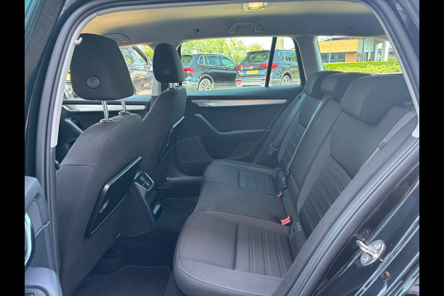 Škoda Octavia Combi 1.0 TSI Greentech Ambition Business | Automaat | Apple Carplay | Achterruitrijcamera | Navi