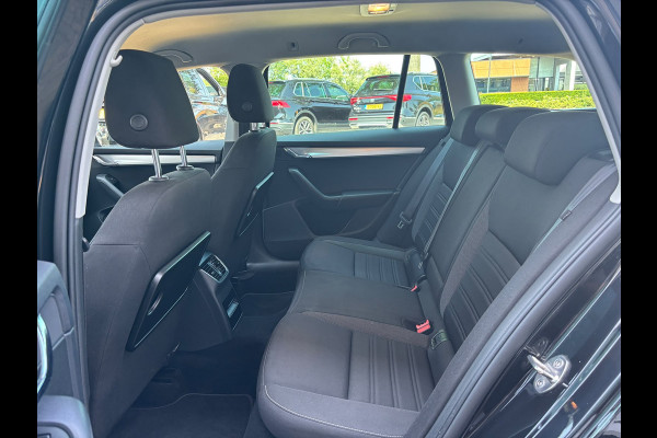 Škoda Octavia Combi 1.0 TSI Greentech Ambition Business | Automaat | Apple Carplay | Achterruitrijcamera | Navi