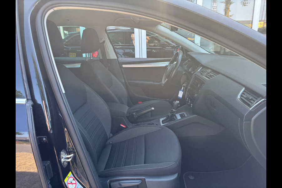 Škoda Octavia Combi 1.0 TSI Greentech Ambition Business | Automaat | Apple Carplay | Achterruitrijcamera | Navi