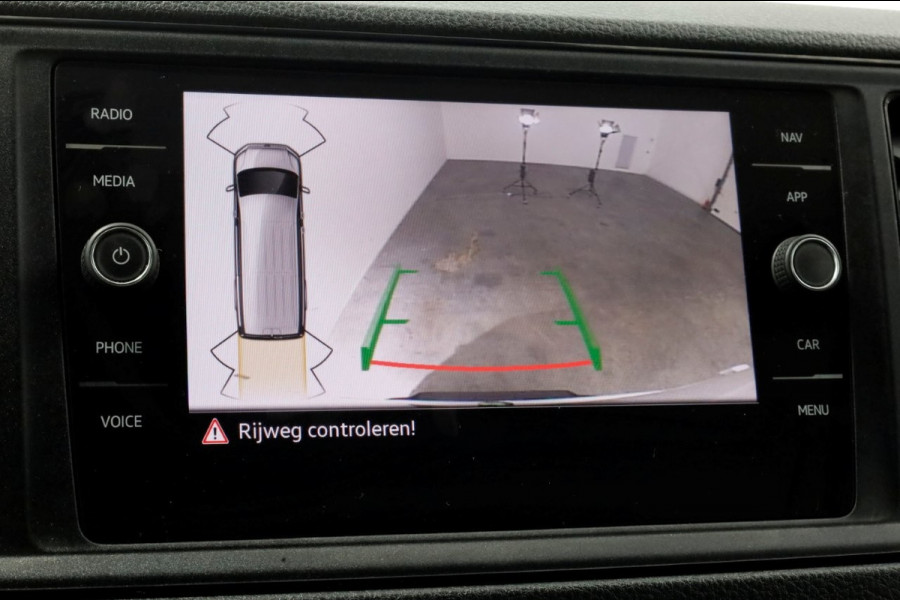 Volkswagen Crafter 35 2.0 TDI 140pk L3H3 (L2H2) Comfortline Airco/Camera/Carplay 12-2023