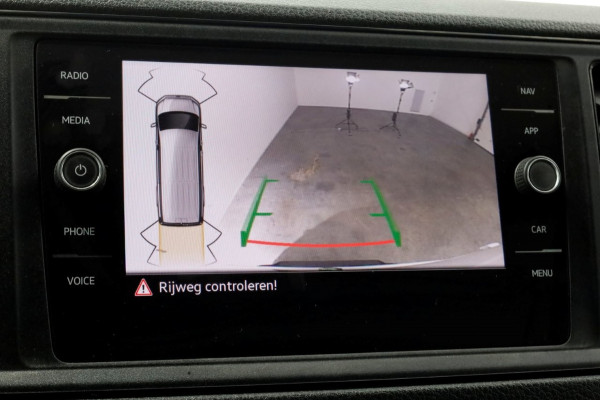 Volkswagen Crafter 35 2.0 TDI 140pk L3H3 (L2H2) Comfortline Airco/Camera/Carplay 12-2023