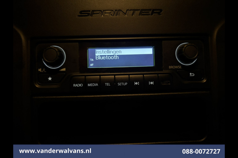 Mercedes-Benz Sprinter 317 CDI 170pk L3H2 Euro6 Airco | 2800kg Trekhaak | Bijrijdersbank Bluetooth telefoonvoorbereiding