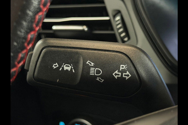 Ford Focus 1.0 EcoBoost ST-Line|Pano|Camera|CarPlay|Navi