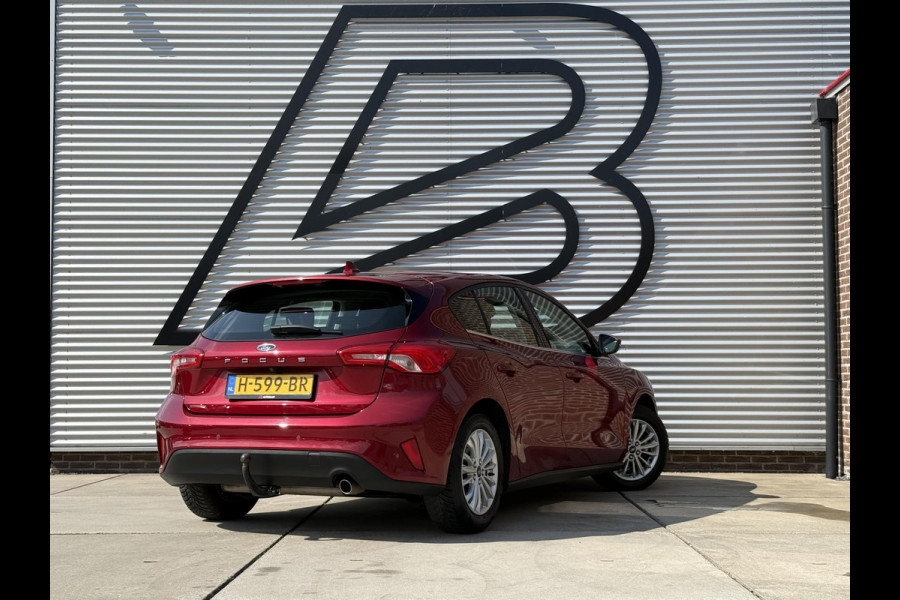 Ford Focus 1.0 EcoBoost Titanium Business 2e Eigenaar|B&O|Adap Cruise|Stoel+Stuurverw|Clima|Carplay|Camera|Elek Ramen|PDC V+A|Navi|Trekhaak|N.A.P|APK tot 03-2028