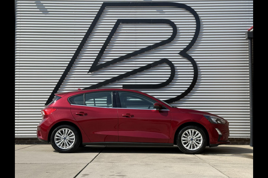 Ford Focus 1.0 EcoBoost Titanium Business 2e Eigenaar|B&O|Adap Cruise|Stoel+Stuurverw|Clima|Carplay|Camera|Elek Ramen|PDC V+A|Navi|Trekhaak|N.A.P|APK tot 03-2028