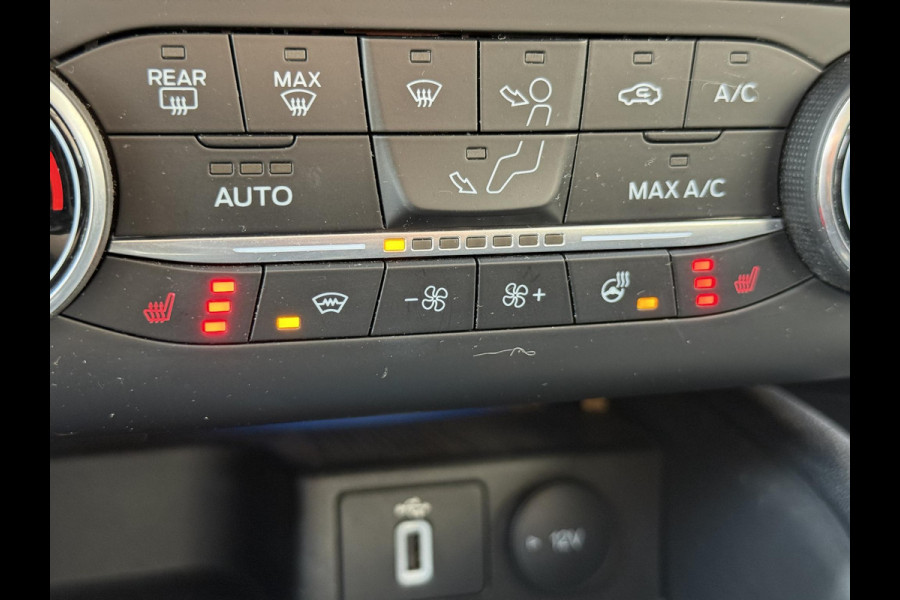 Ford Focus 1.0 EcoBoost Titanium Business 2e Eigenaar|B&O|Adap Cruise|Stoel+Stuurverw|Clima|Carplay|Camera|Elek Ramen|PDC V+A|Navi|Trekhaak|N.A.P|APK tot 03-2028