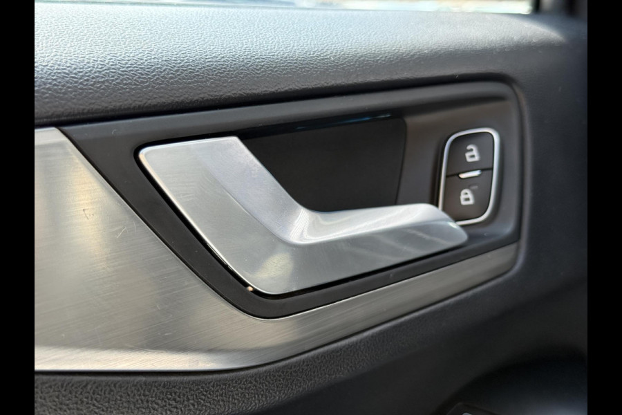 Ford Focus 1.0 EcoBoost Titanium Business 2e Eigenaar|B&O|Adap Cruise|Stoel+Stuurverw|Clima|Carplay|Camera|Elek Ramen|PDC V+A|Navi|Trekhaak|N.A.P|APK tot 03-2028