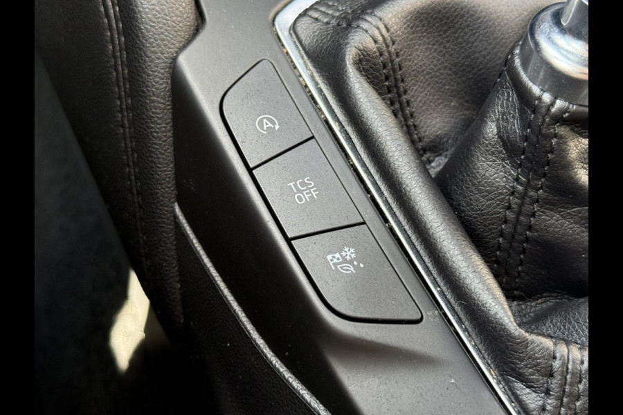 Ford Focus 1.0 EcoBoost Titanium Business 2e Eigenaar|B&O|Adap Cruise|Stoel+Stuurverw|Clima|Carplay|Camera|Elek Ramen|PDC V+A|Navi|Trekhaak|N.A.P|APK tot 03-2028