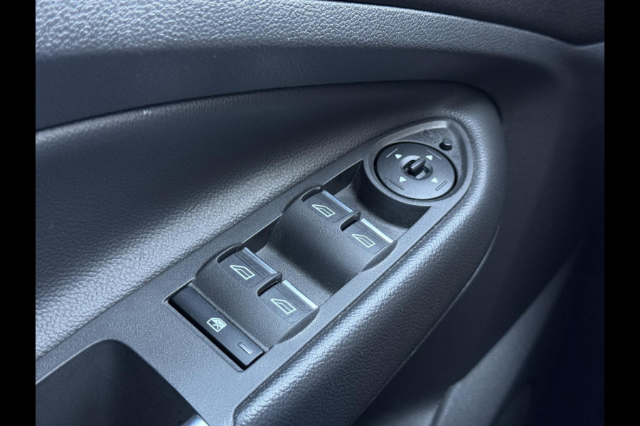 Ford Kuga 1.5 EcoBoost ST Line 1e Eigenaar|Carplay|Trekhaak|Navi|Stoel+Stuurverw|Adap Cruise|PDC V+A|Clima|Cruise|APK tot 10-2027
