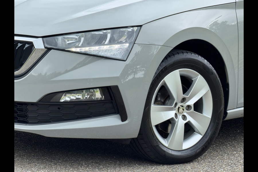 Škoda SCALA 1.0 TSI 110 pk Ambition, glazen panoramadak, cruise controle,1 e eigenaar, NL auto met nap