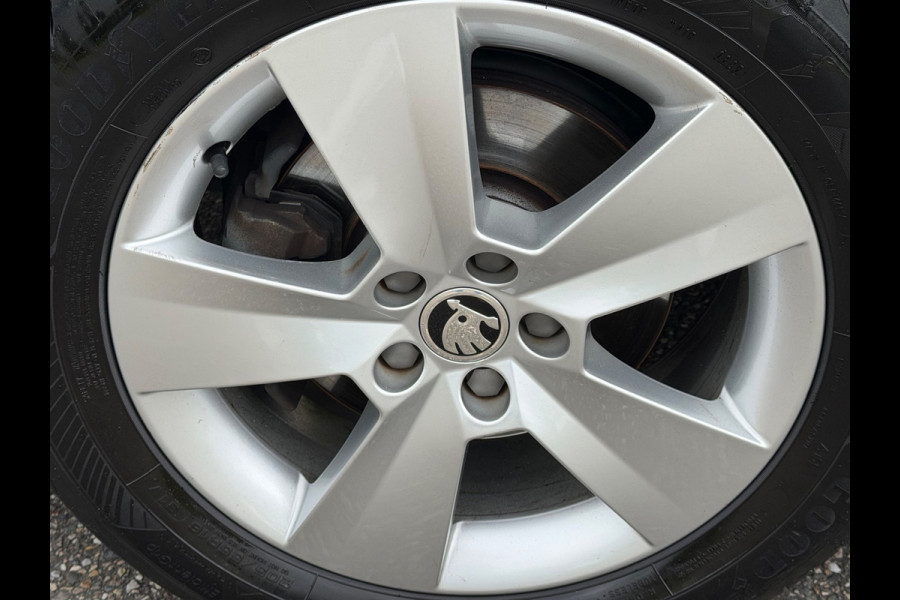 Škoda SCALA 1.0 TSI 110 pk Ambition, glazen panoramadak, cruise controle,1 e eigenaar, NL auto met nap