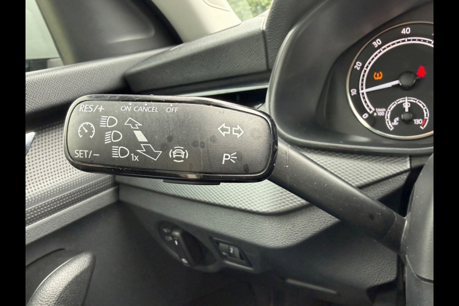 Škoda SCALA 1.0 TSI 110 pk Ambition, glazen panoramadak, cruise controle,1 e eigenaar, NL auto met nap