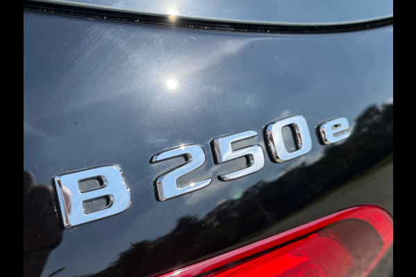 Mercedes-Benz B-Klasse 250 e AUTOMAAT, 47000 km, dealer onderhouden, 1/2 lederen interieur, stoelverwarming, parkeersensoren