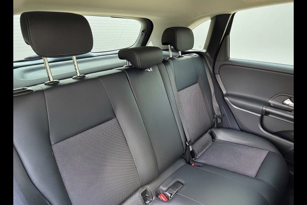 Mercedes-Benz B-Klasse 250 e AUTOMAAT, 47000 km, dealer onderhouden, 1/2 lederen interieur, stoelverwarming, parkeersensoren