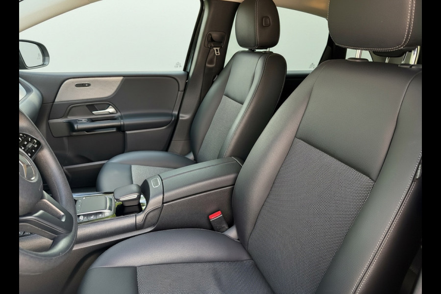 Mercedes-Benz B-Klasse 250 e AUTOMAAT, 47000 km, dealer onderhouden, 1/2 lederen interieur, stoelverwarming, parkeersensoren