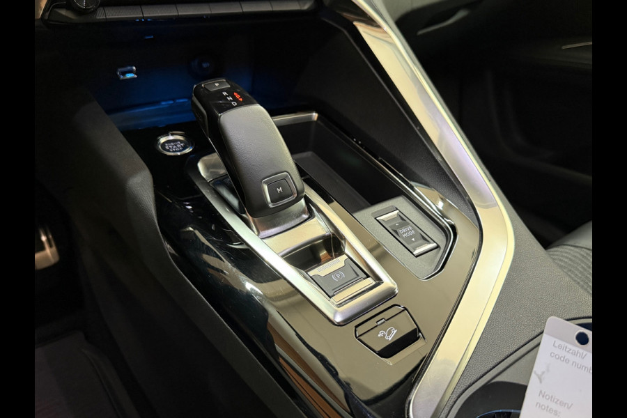 Peugeot 3008 1.2 PureTech Allure Pack | ACC | Keyless | Camera 180° | Trekhaak | Navi | Apple CarPlay & Android Auto | 18 Inch