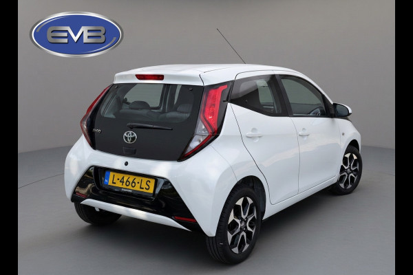 Toyota Aygo 1.0 VVT-i x-joy, achteruitrijcamera,carplay,dab, climaat controle, 1 e eigenaar, NL auto met nationale auto pas