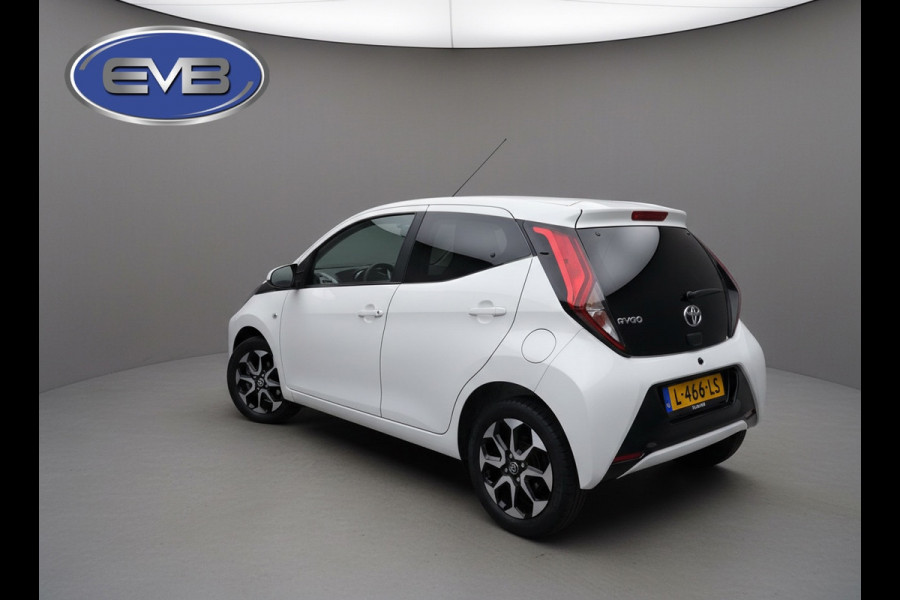 Toyota Aygo 1.0 VVT-i x-joy, achteruitrijcamera,carplay,dab, climaat controle, 1 e eigenaar, NL auto met nationale auto pas
