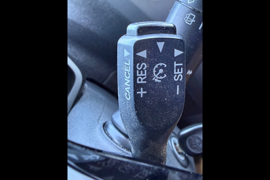 Toyota Aygo 1.0 VVT-i x-joy, achteruitrijcamera,carplay,dab, climaat controle, 1 e eigenaar, NL auto met nationale auto pas
