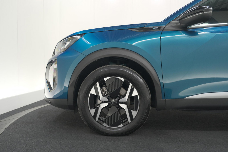 Peugeot e-2008 EV Allure 54 kWh | SOH 97,7% | 11 KW Lader | Apple Carplay | Parkeersensoren