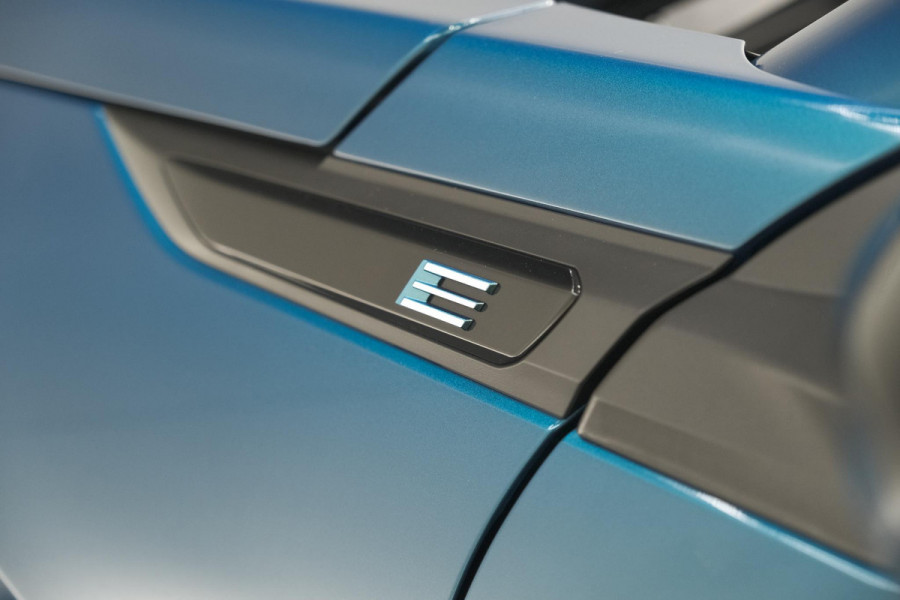 Peugeot e-2008 EV Allure 54 kWh | SOH 97,7% | 11 KW Lader | Apple Carplay | Parkeersensoren