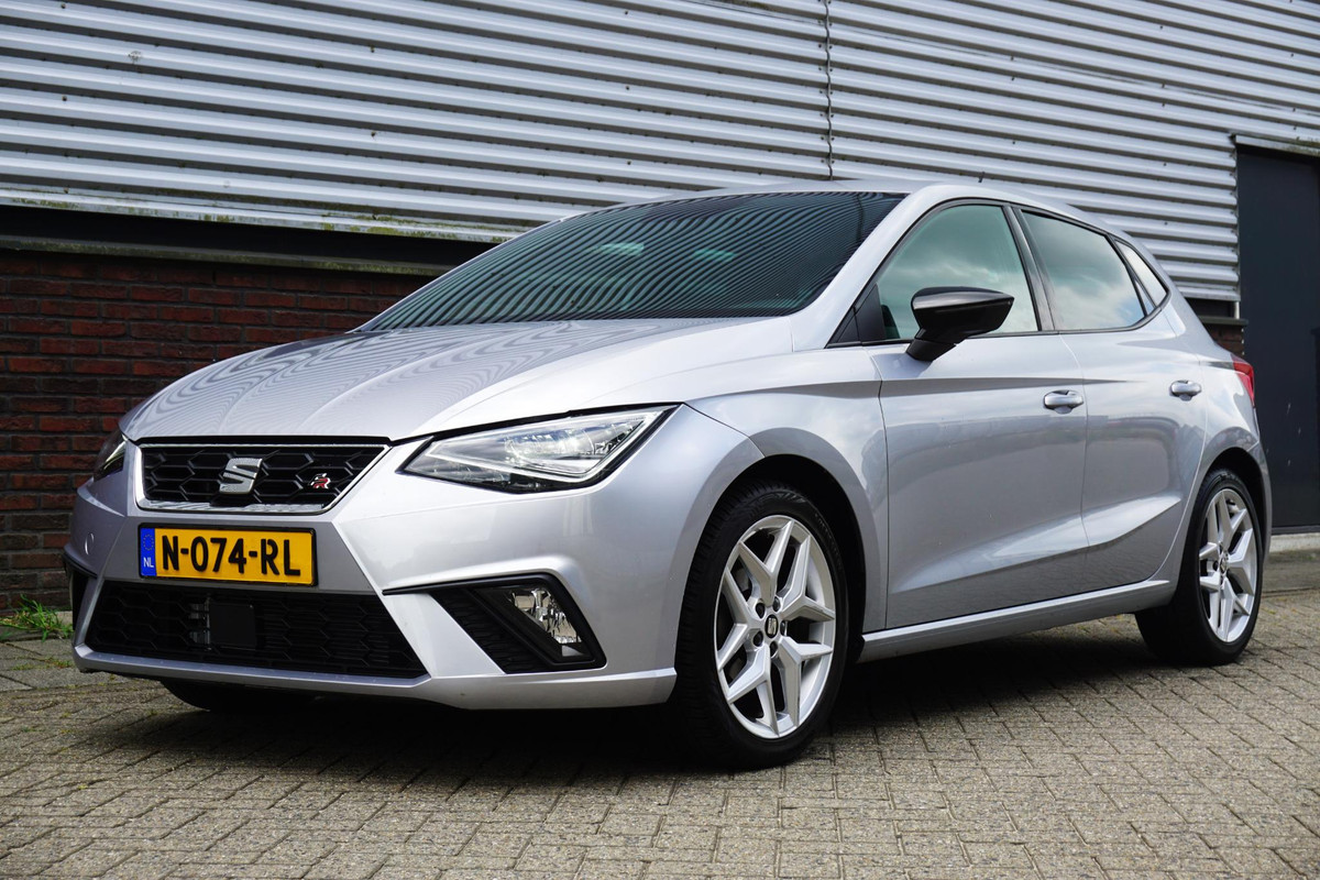 Seat Ibiza 1.0 TSI FR Business Intense/Leer-Alcantara/Carplay /Led!