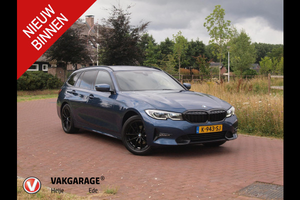 BMW 3 Serie Touring 318i High Executive | Camera | Sfeerverlichting | Apple Carplay | LED-Laser | NL-Auto |