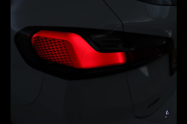 BMW 2 Serie 225 e xDrive Luxury Line | SOH 91,6% | Leder | Carplay | Navigatie | Sfeerverlichting | Cruise control | Climate control | Camera | Park assist |