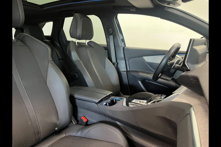 Peugeot 3008 1.6 HYbrid 225 GT Pack Business Night Vision Panoramadak Focal ACC Keyless Camera LED Dodehoek CarPlay