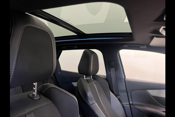 Peugeot 3008 1.6 HYbrid 225 GT Pack Business Night Vision Panoramadak Focal ACC Keyless Camera LED Dodehoek CarPlay